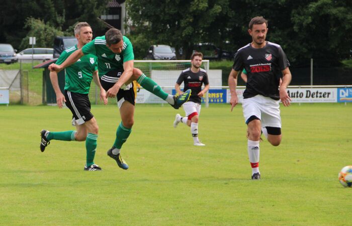KK Pocking: Aunkirchen gewinnt in Weng - Kölbl sieht Rot