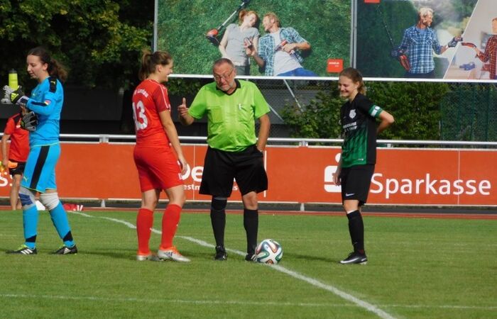 Damen I: Testspielsieg in Landau