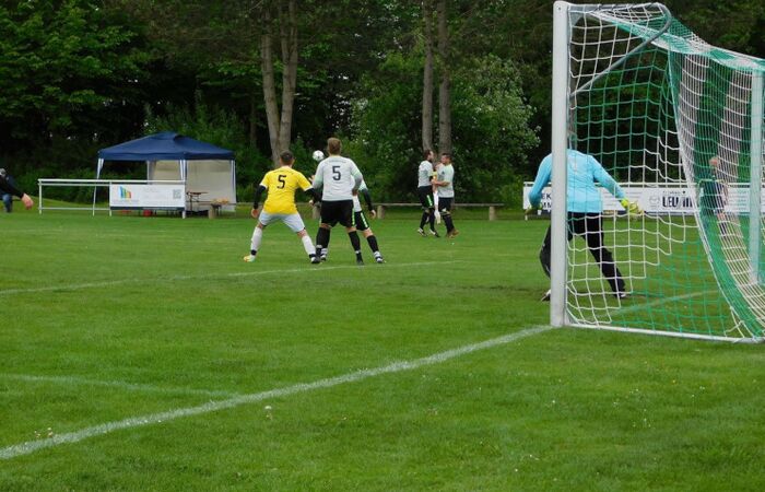 AK Vilshofen Res: Trotz zweimaligem Rückstand - FCA II gewinnt 7:2!