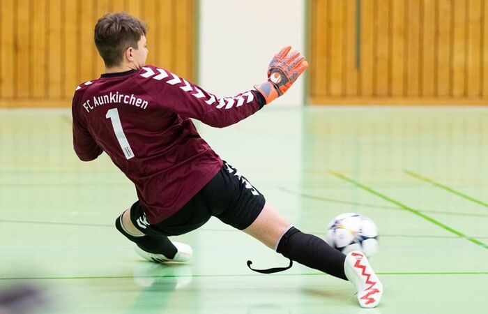 B-Junioren: Torwart Freundorfer beim Mücke-Cup einstimmig zum besten Torhüter des Turniers gewählt