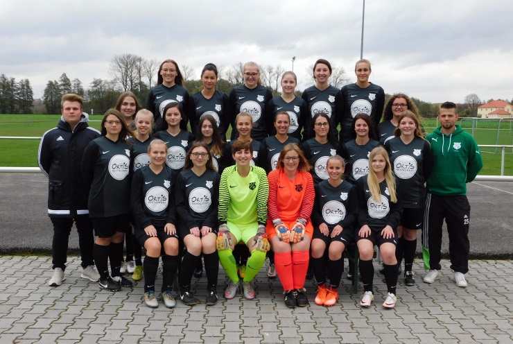 Neue Trikots für die Damenmannschaften des FC Aunkirchen