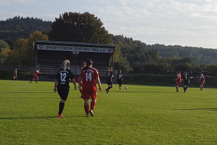 Aunkirchener Damenmannschaft besiegt mit 4:1 den Bezirksligaabsteiger aus Zenting